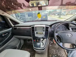 Toyota Alphard 2005 Silver