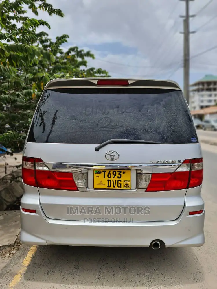 Toyota Alphard 2005 Silver