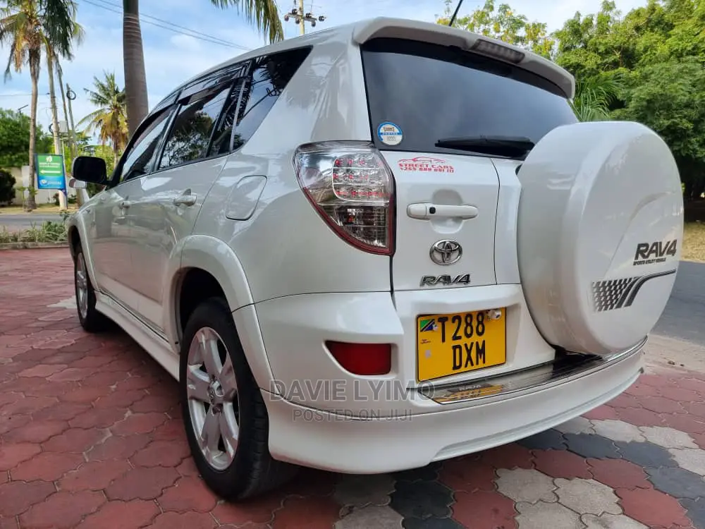 Toyota RAV4 2006 Pearl