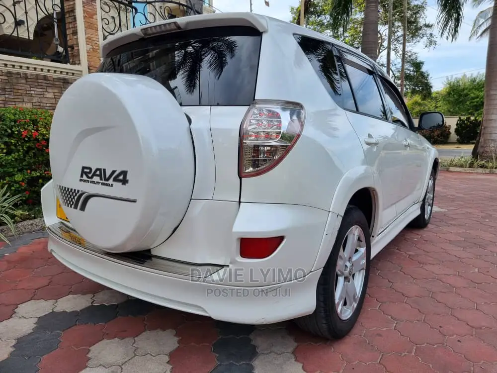 Toyota RAV4 2006 Pearl