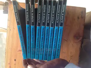 Kitumie Kifo Kuwa Hamasa by Halfan M. Rashid