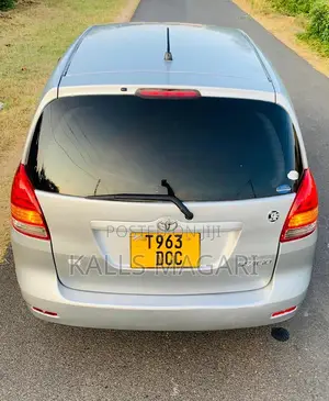 Toyota Corolla Spacio 2003 Silver