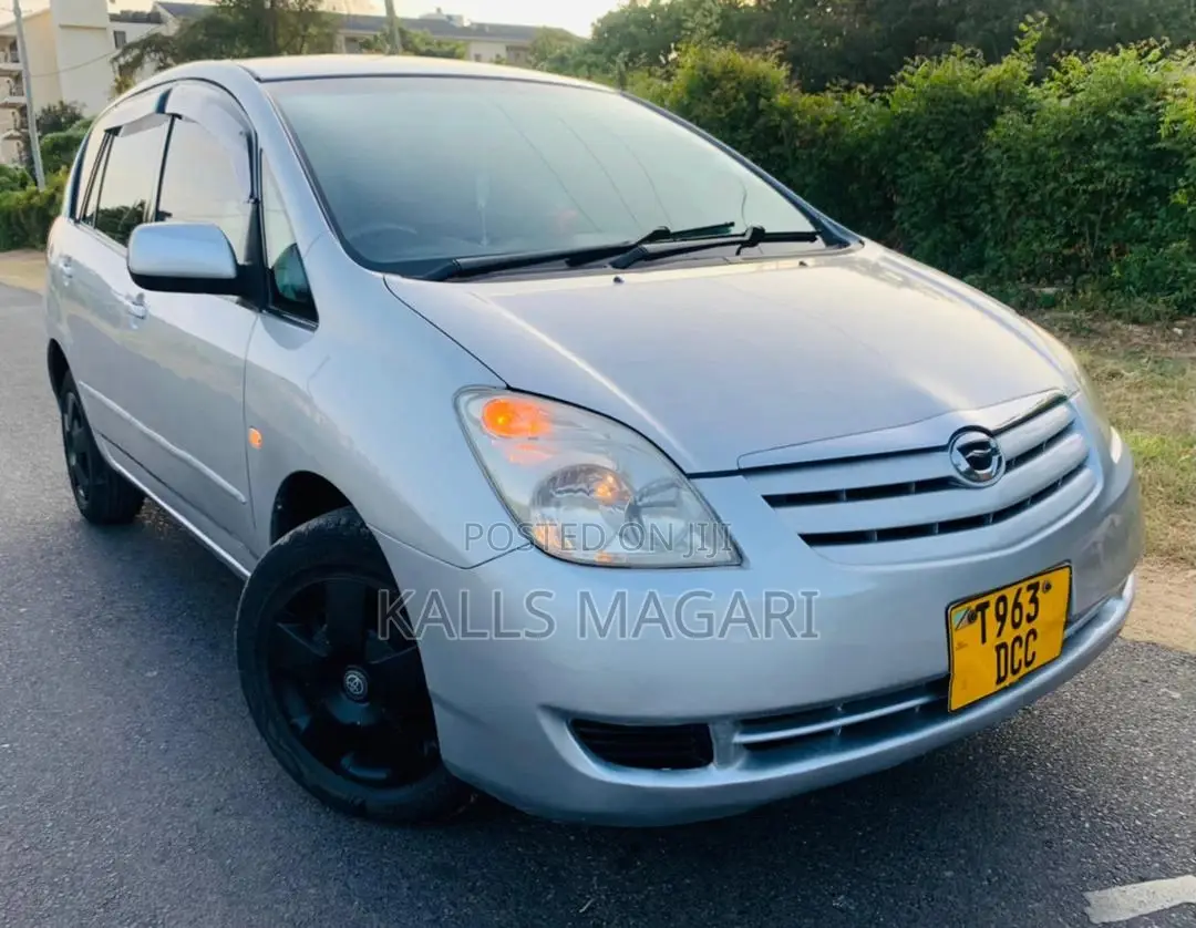 Toyota Corolla Spacio 2003 Silver