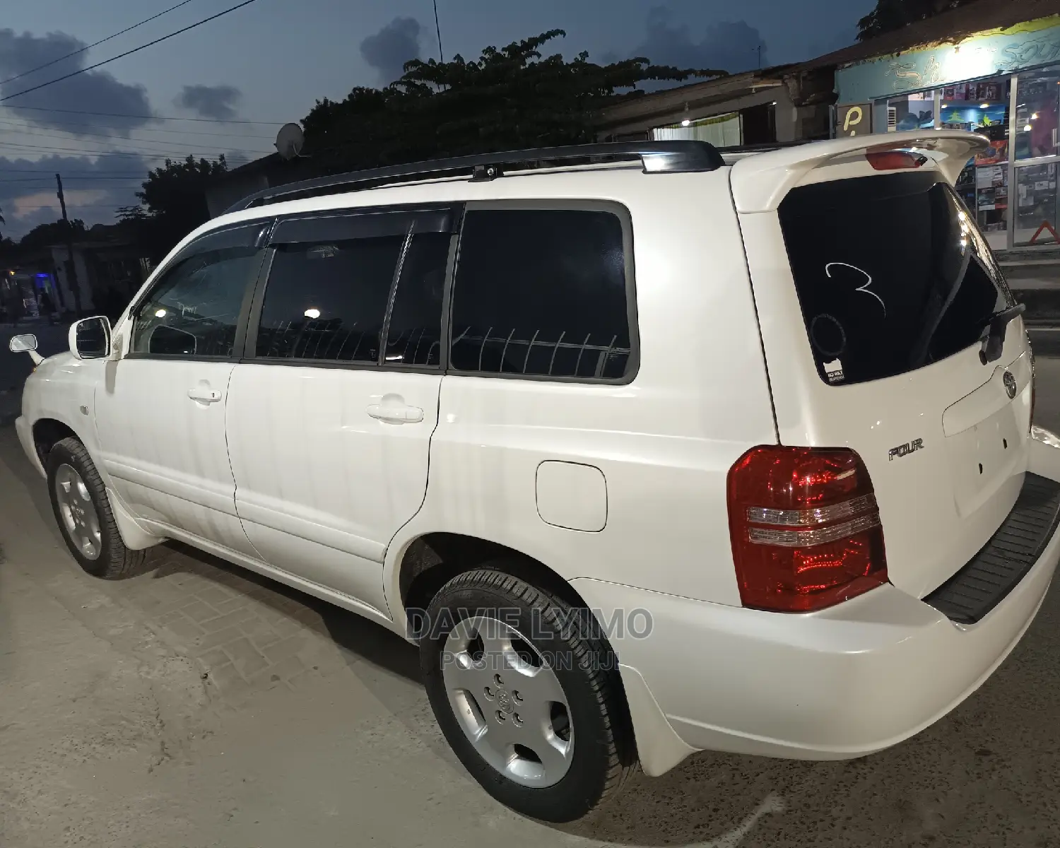 Toyota Kluger 2002 Pearl