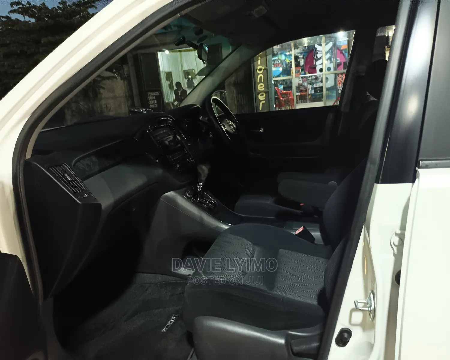 Toyota Kluger 2002 Pearl