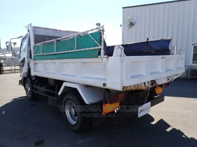 Mitsubishi Fuso Fighter Trucks