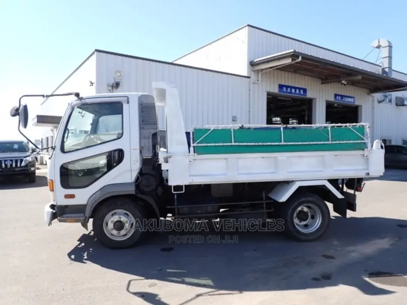 Mitsubishi Fuso Fighter Trucks