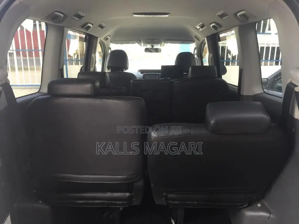 Toyota Noah 2009 Black