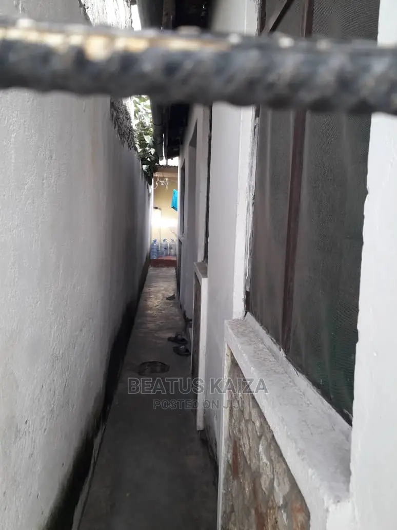 3bdrm House in Mikochen A Near, Mikocheni for sale