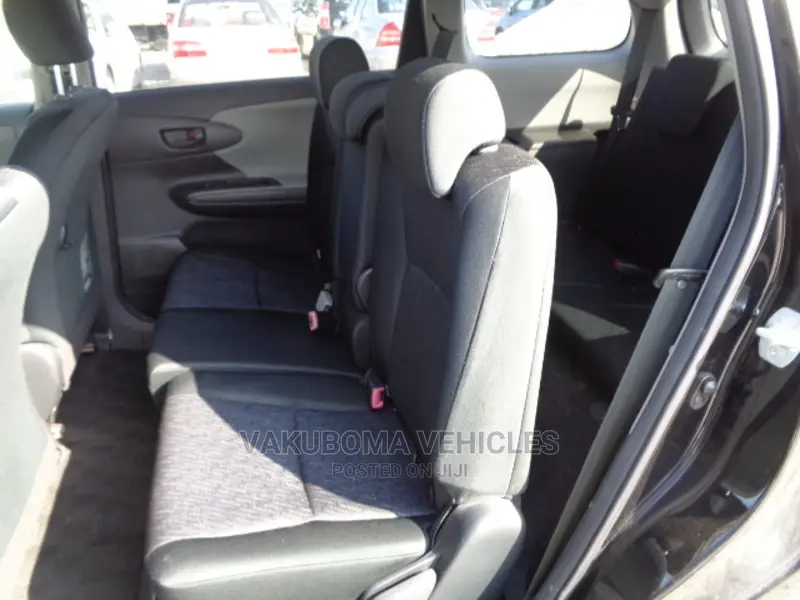 Toyota Wish 2011 Black