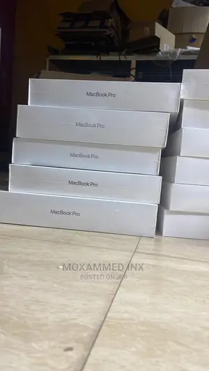 New Laptop Apple MacBook Pro M1 8GB Intel Core I5 256GB