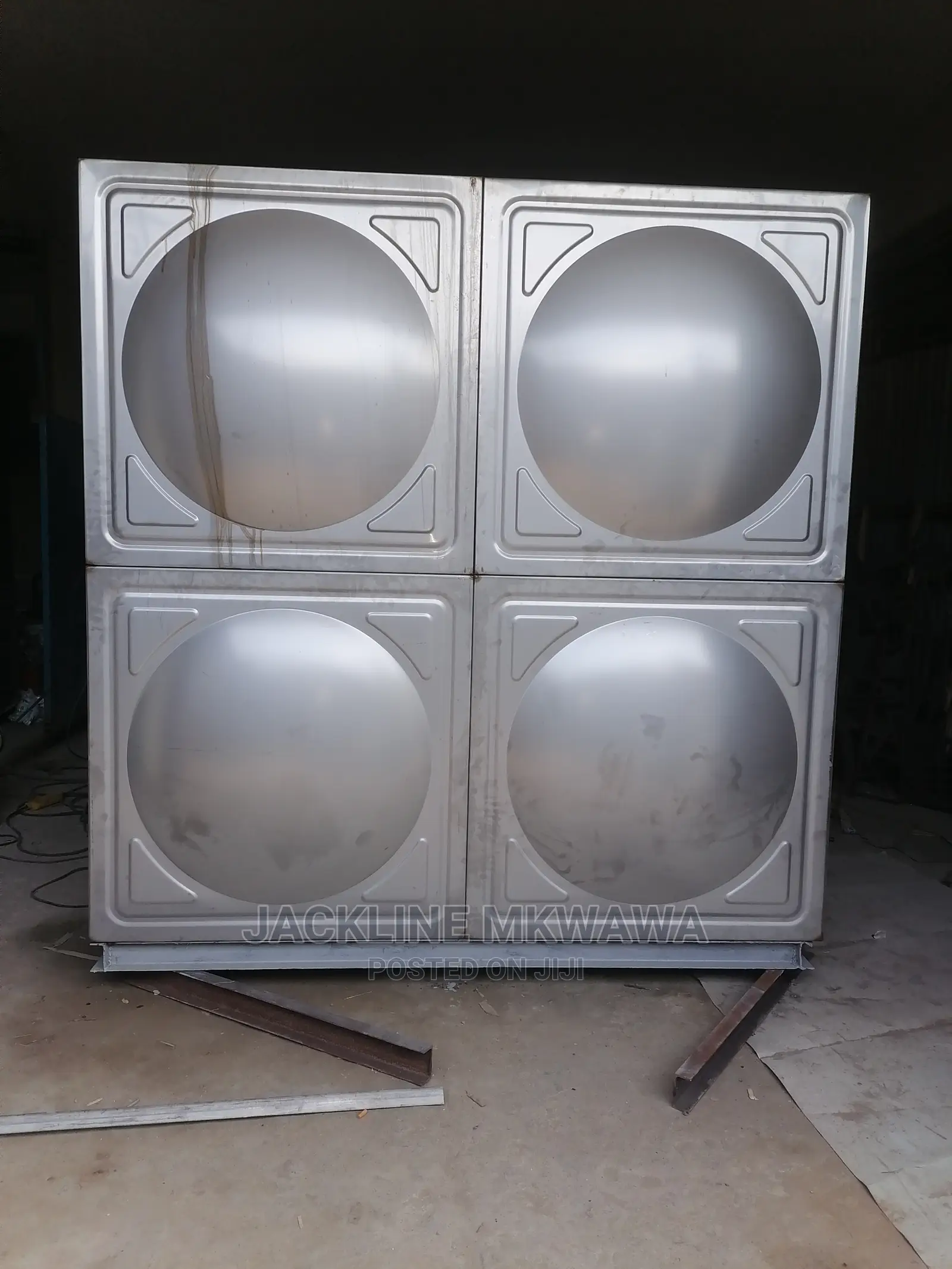 Stainless Steel Tanks Round and Square Shaped