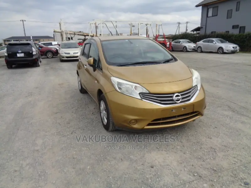 Nissan Note 2013 Gold