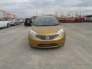 Nissan Note 2013 Gold