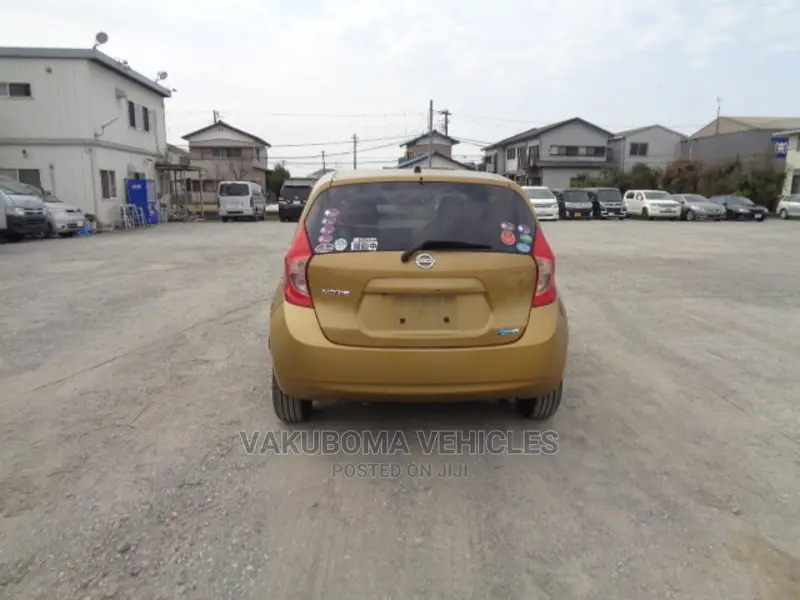 Nissan Note 2013 Gold