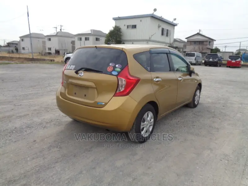 Nissan Note 2013 Gold
