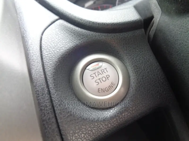 Nissan Note 2013 Gold