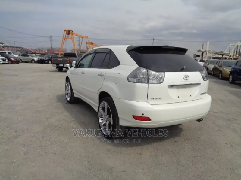 Toyota Harrier 2007 White