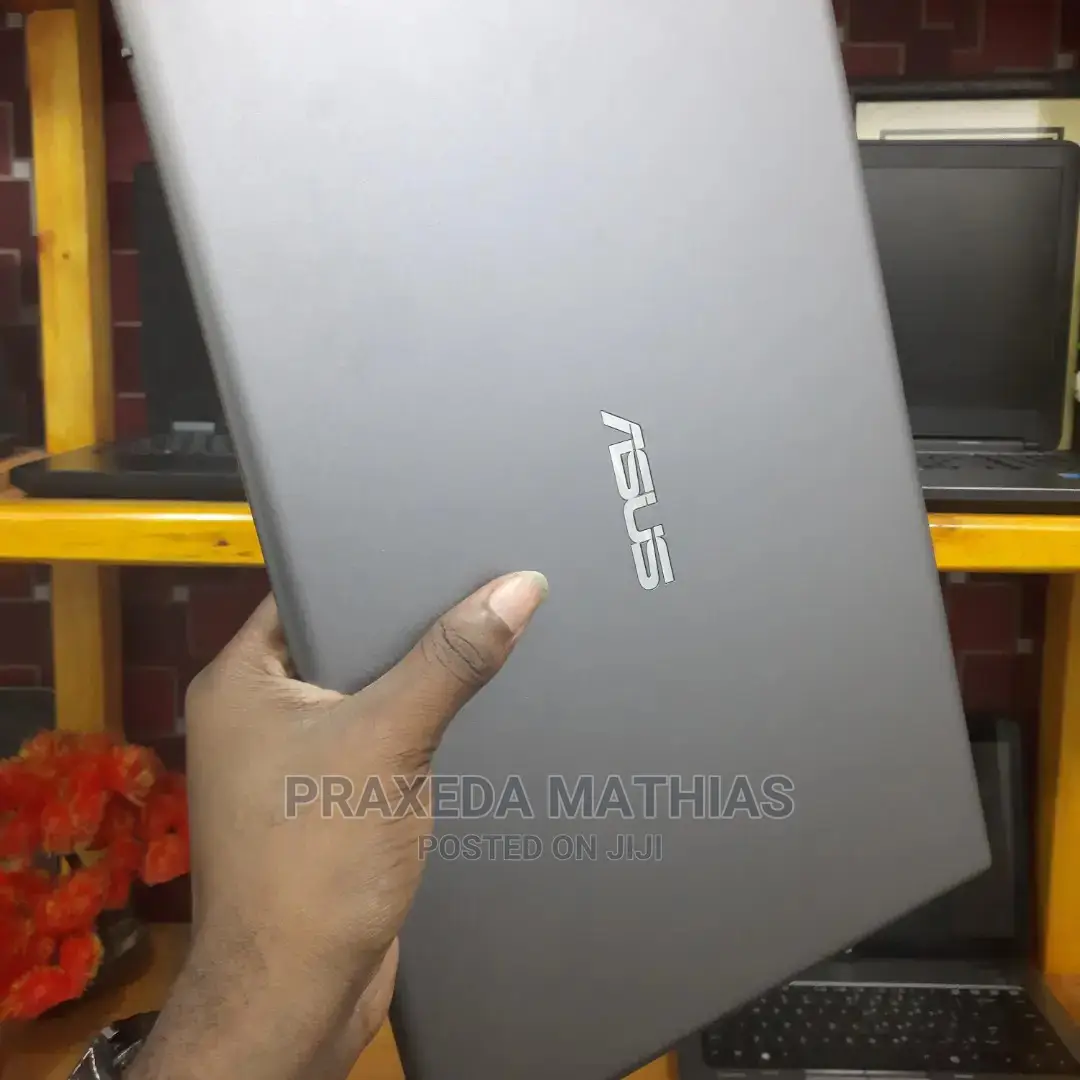 Laptop Asus VivoBook 15 X505BA 8GB Intel Core I3 SSD 256GB