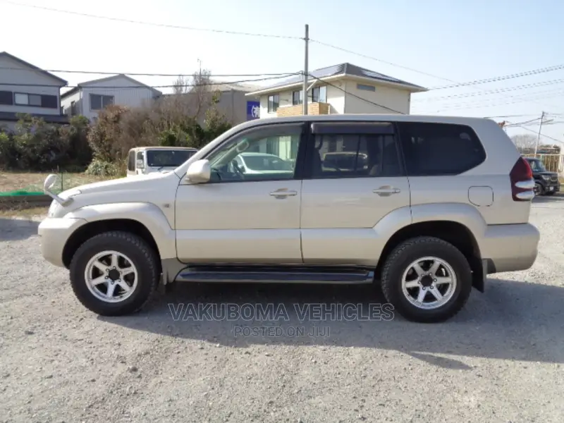Toyota Land Cruiser Prado 2005 Gold