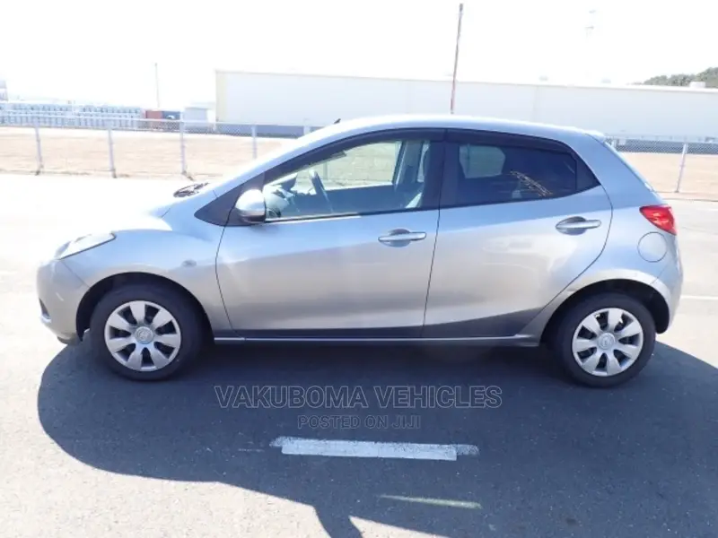 Mazda Demio 2009 Silver