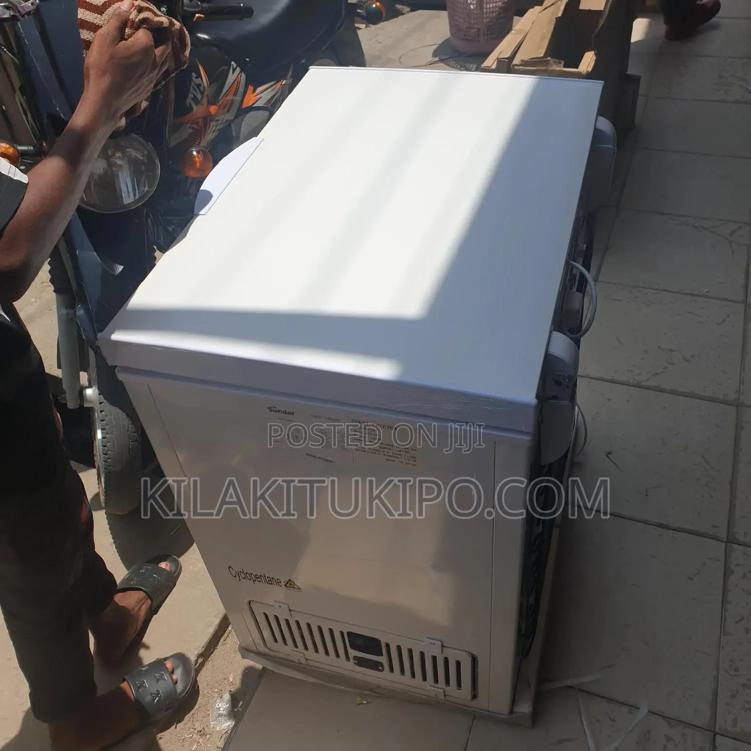 Solar Chest Freezer 150L