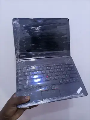 Laptop Lenovo ThinkPad X131e 4GB Intel Core 2 Duo HDD 320GB