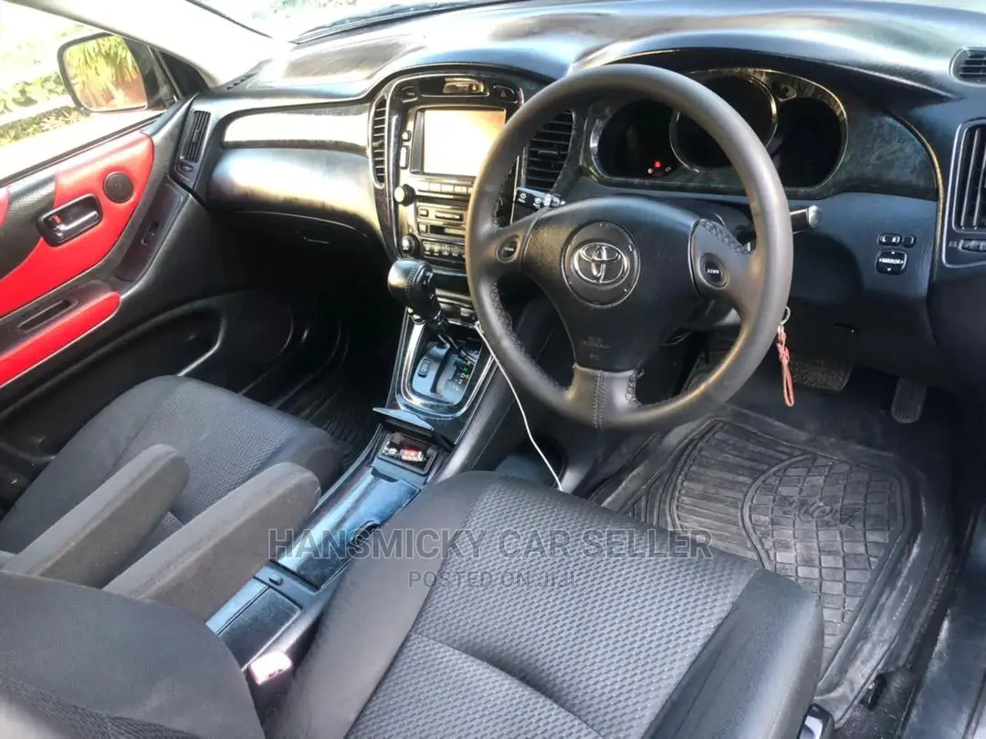 Toyota Kluger 2004 Black