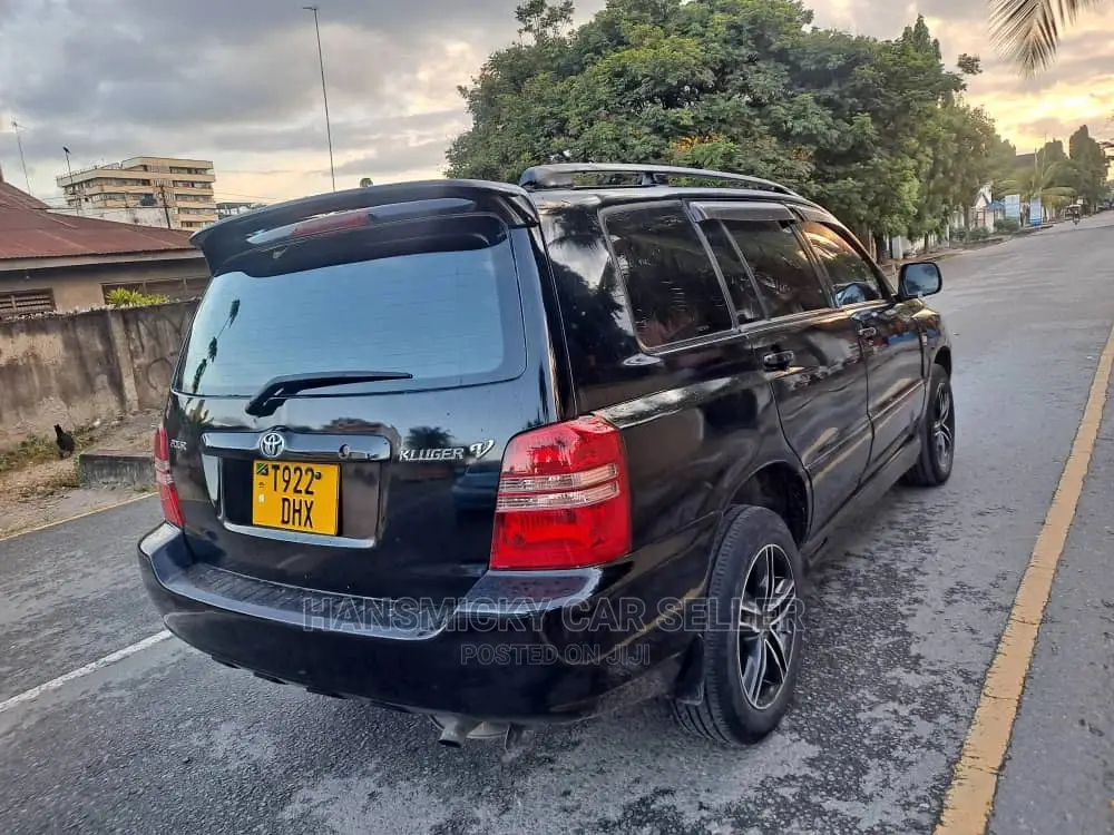 Toyota Kluger 2001 Black
