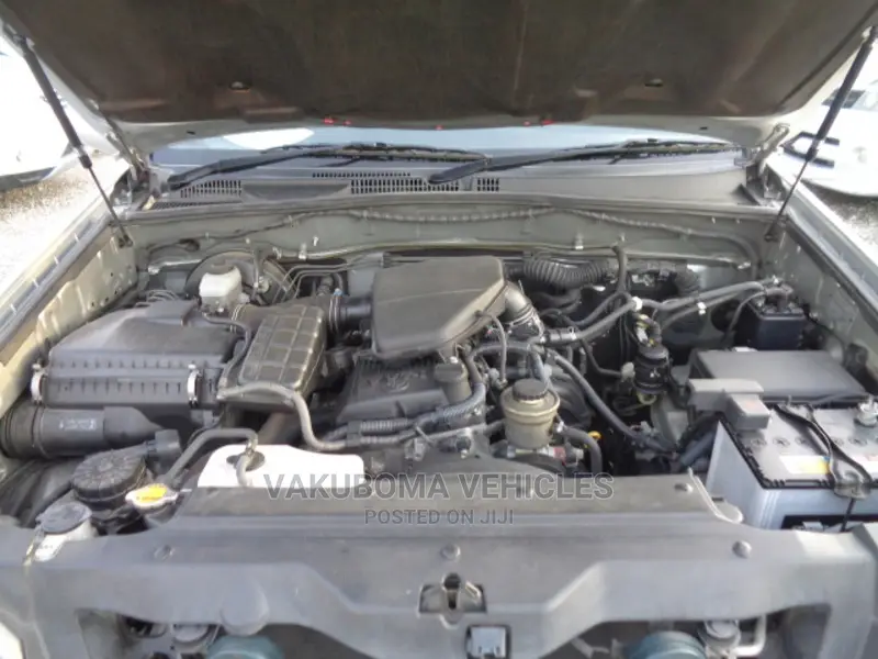Toyota Land Cruiser Prado 2005 Silver