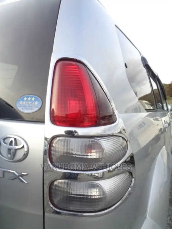 Toyota Land Cruiser Prado 2005 Silver