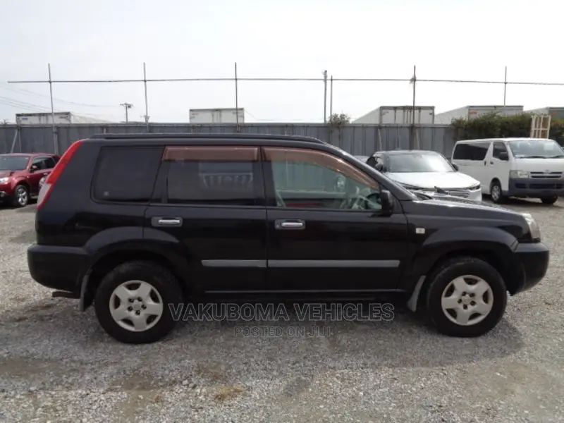 Nissan X-Trail 2005 Black