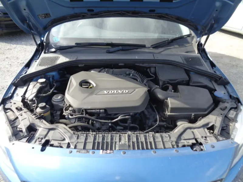 Volvo V60 2015 Blue