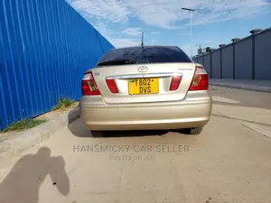 Toyota Premio 2004 Gold