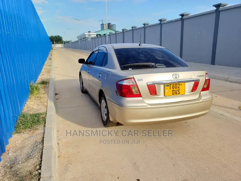 Toyota Premio 2004 Gold