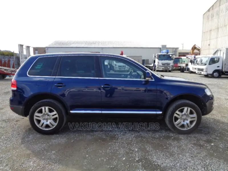 Volkswagen Touareg 2006 Blue