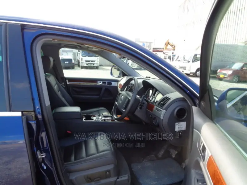 Volkswagen Touareg 2006 Blue