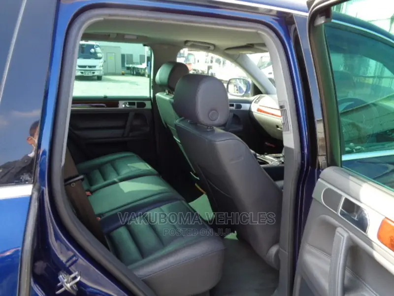 Volkswagen Touareg 2006 Blue