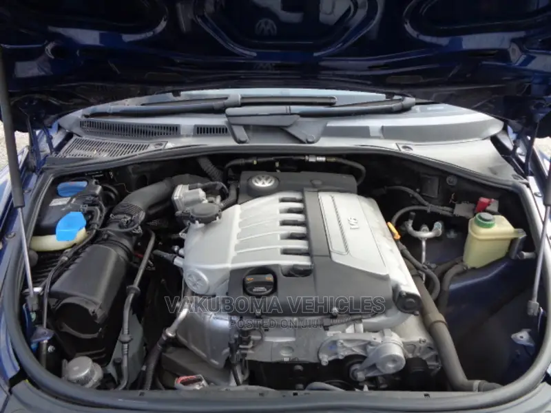 Volkswagen Touareg 2006 Blue