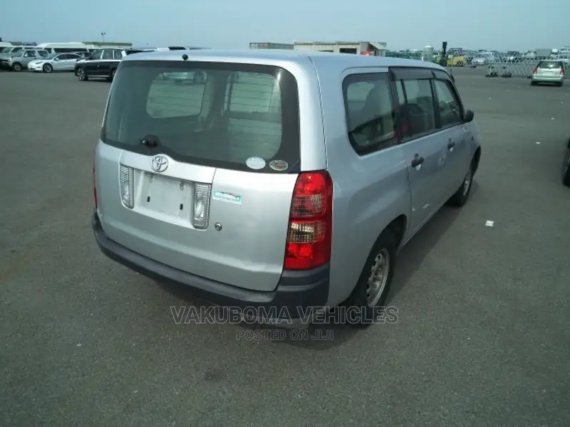 Toyota Succeed 2008 Silver