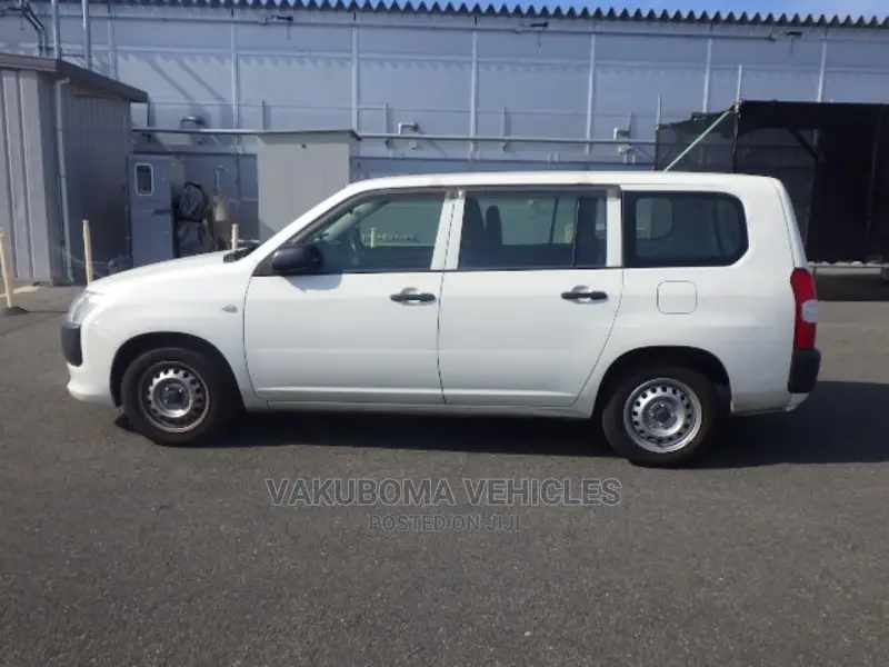 Toyota Succeed 2017 Pearl