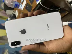 Apple iPhone X 64 GB White