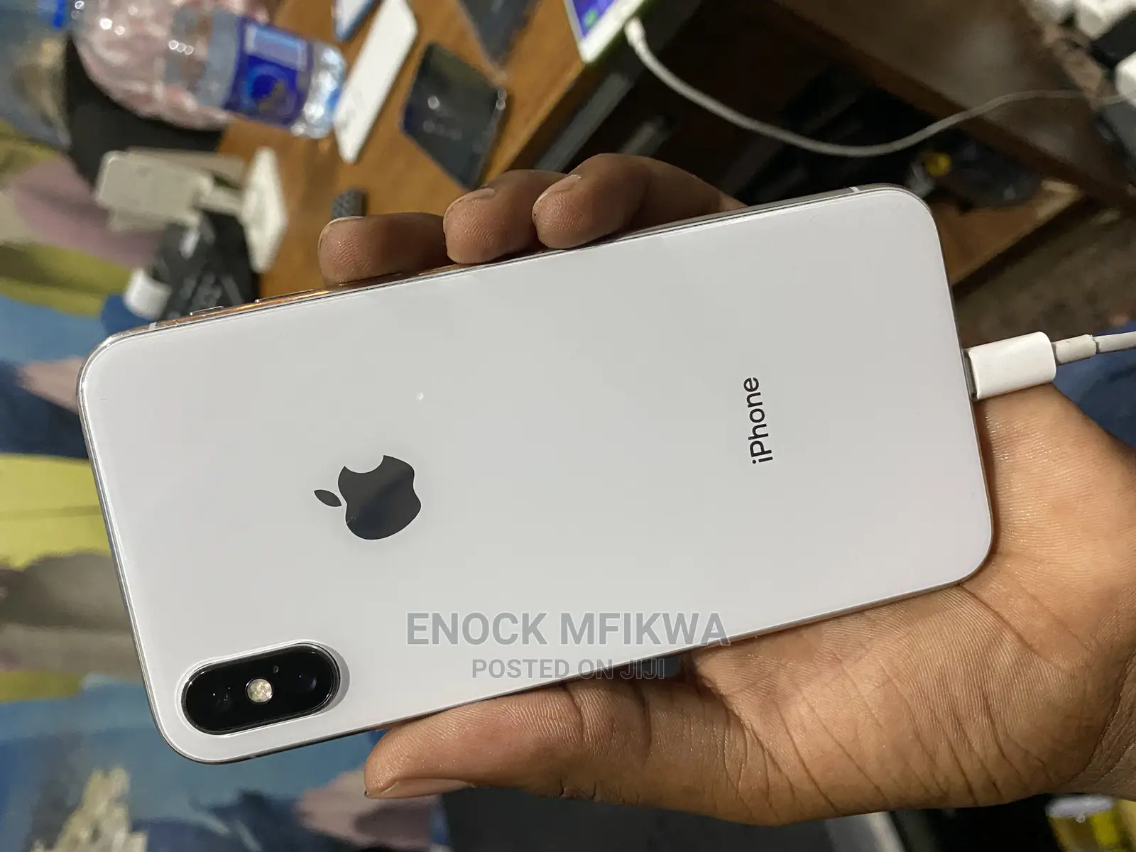 Apple iPhone X 64 GB White