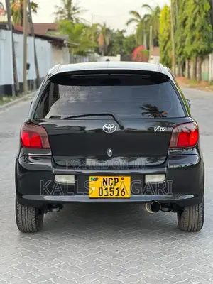Toyota Vitz 2006 Black
