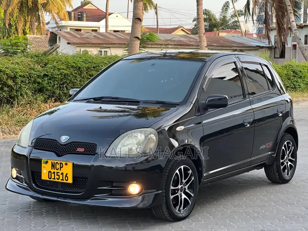 Toyota Vitz 2006 Black