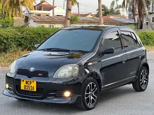 Toyota Vitz 2006 Black