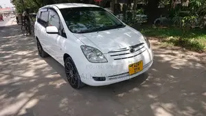 Toyota Corolla Spacio 2004 White
