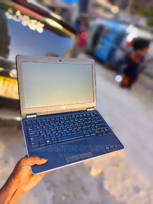 Laptop Dell Latitude E7240 4GB Intel Core I7 SSD 128GB
