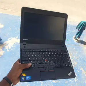 Laptop Lenovo ThinkPad X131e 4GB Intel Core 2 Duo HDD 500GB
