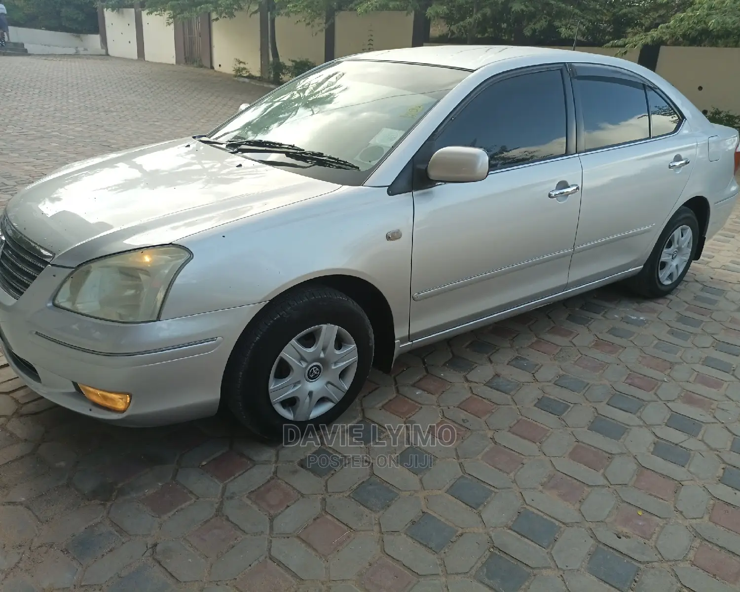 Toyota Corona 2002 Silver
